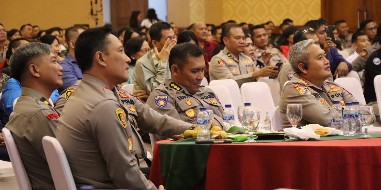 Kapolresta Jambi hadiri Perayaan Natal TNI-POLRI Tahun 2023 di Ratu Convention Centre (RCC) Kota Jambi.