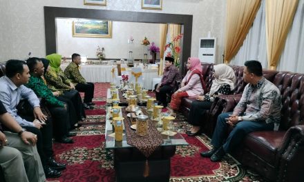 Jalin Sinergitas, Bupati Sarolangun Silaturahmi Dengan Dandim 0420/Sarko