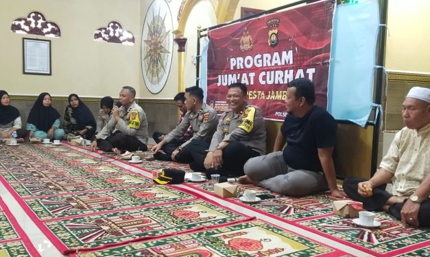 Jum’at Curhat, Sat Binmas Polresta Jambi ajak warga Kelurahan Murni Jaga Kamtibmas.