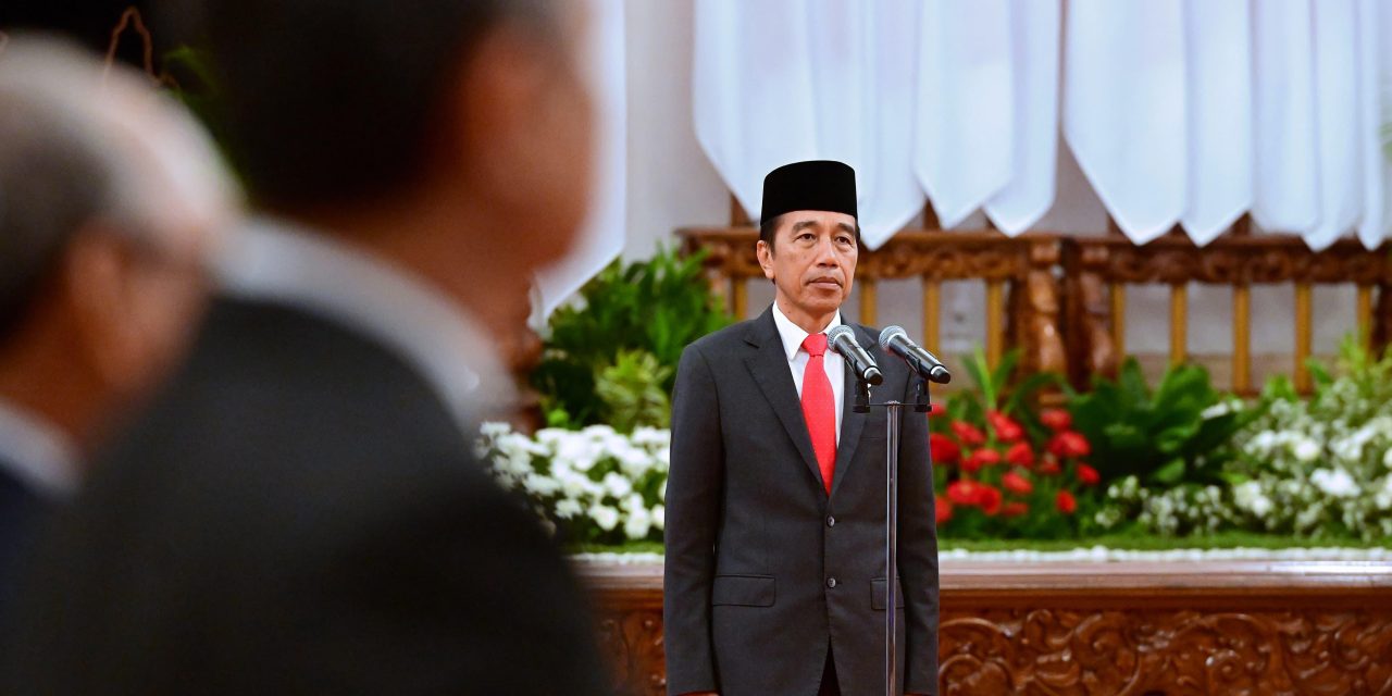 Presiden Jokowi Saksikan Pengucapan Sumpah Arsul Sani sebagai Hakim Konstitusi