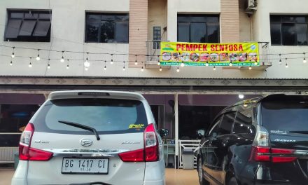 Di Duga penyimpangan penggunaan Gas LPG 3Kg Bersubsidi Oleh Rumah Makan Khas Palembang “Pempek Sentosa”.