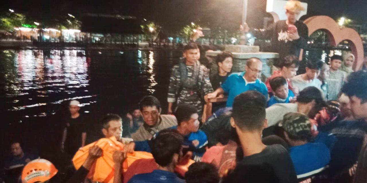 TNI AL Bersama Tim SAR Berhasil Temukan Korban Tenggelam Di Sungai Martapura