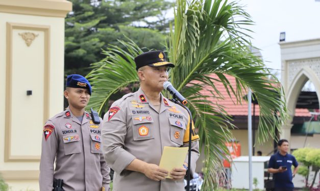 Waka Polda Jambi Pimpin Apel Kesiapan Personil dan Perlengkapan dalam rangka Pengamanan Pemilu 2024