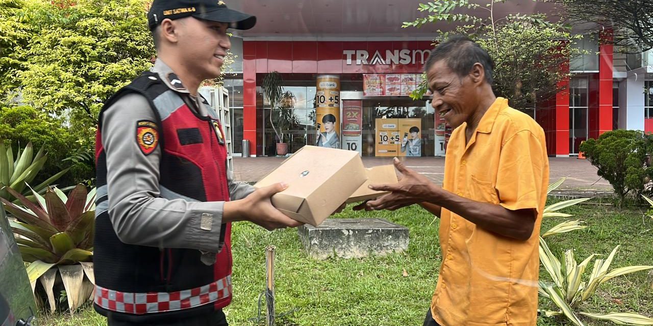 Program Jumat Berbagi, Terus Dilaksanakan Polda Jambi Secara Rutin.
