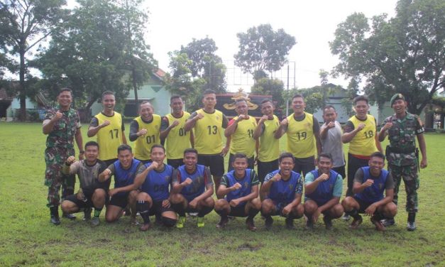Jum’at Sportivitas Kobarkan Semangat Prajurit Menarmed 2 Kostrad