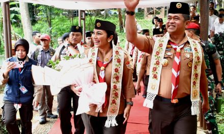 Kasad Ajak Ribuan Anggota Pramuka Bersatu Dengan Alam