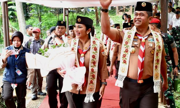 Kasad Ajak Ribuan Anggota Pramuka Bersatu Dengan Alam