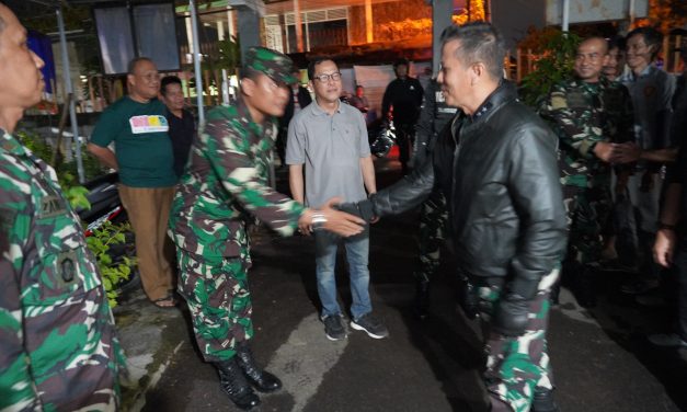 Patroli Malam Pangdam II/Swj, Cek TPS dan Pasukan Pengamanan