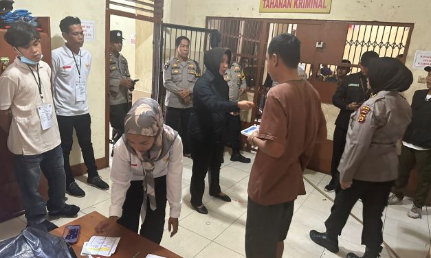 10 Tahanan Rutan Polresta Jambi Ikut Memberikan Hak Pilih Pemilu 2024.