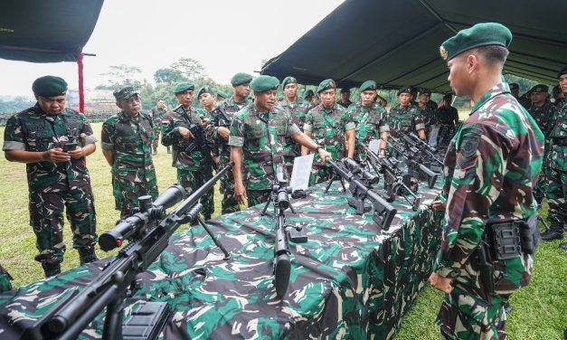 Pangkostrad Periksa Kesiapan Operasi Satgas Kostrad