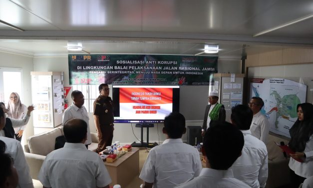 Jaksa Beri Materi Anti Korupsi pada Balai Jalan Nasional Jambi