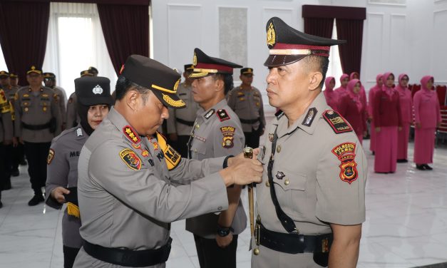 Kapolresta Jambi Kombes Pol Eko Wahyudi Pimpin Upacara Sertijab Kapolsek Jambi Timur