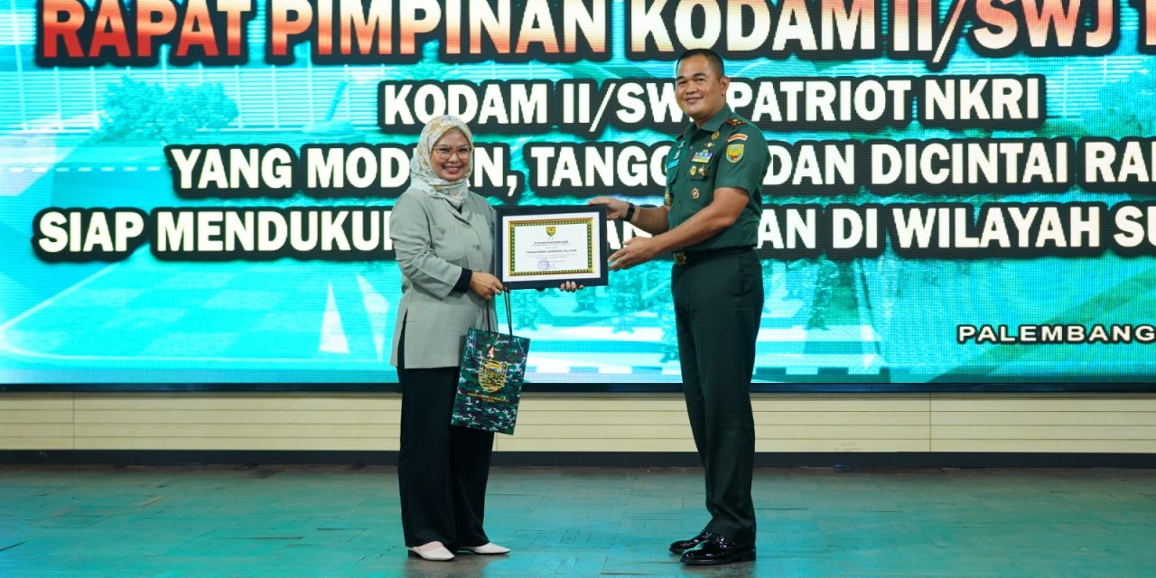 Realisasi Kerja Sama TNI AD, Tribun Network dan Kompas Group, Kodam II/Swj Bekali Dansat Public Speaking