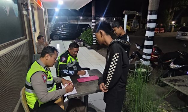 Satlantas Polresta Jambi Bersama Tim Gabungan Rutin Laksanakan Hunting KKYD 17 Roda Dua Terjaring Aksi Balap Liar