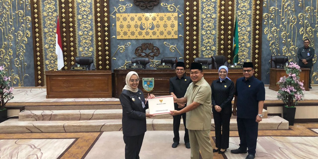 Kapolsek Kota Baru Hadiri Rapat Paripurna DPRD Kota Jambi.
