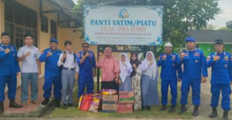 BULAN RAMADHAN, DITPOLAIRUD POLDA JAMBI BERIKAN BANTUAN KELENGKAPAN RUMAH IBADAH DAN SEMBAKO KE PANTI ASUHAN