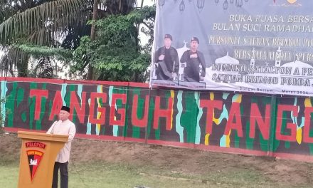Dansat Brimob Polda Jambi,Kombes Pol Nadi Chaidir menggelar buka puasa bersama dengan wartawan Tahun 2024
