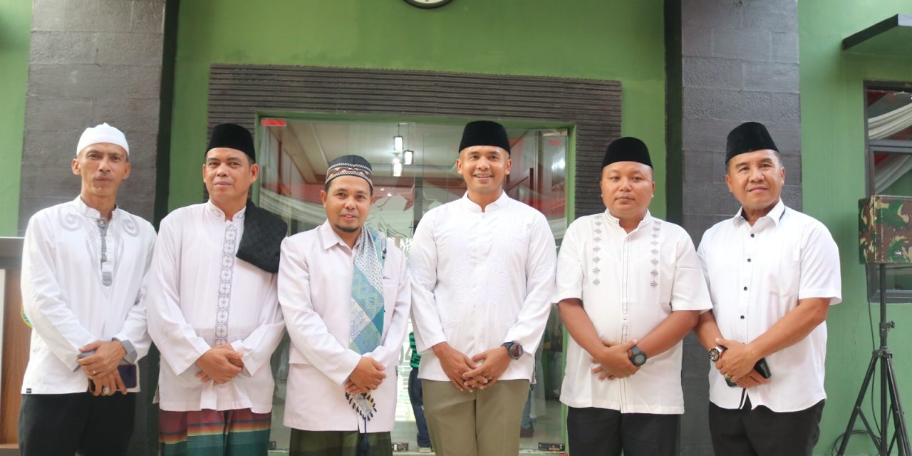 Dandim 0416/Bute Mengadakan Buka Bersama dan Pemberian santunan Anak Yatim dan Pondok Pesantren Al-Fata