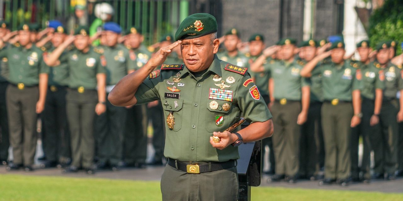 Pangkostrad Pimpin Upacara Kenaikan Pangkat 1.129 Prajurit Kostrad