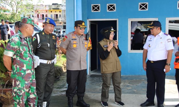 Waka Polresta Jambi Dampingi Pj. Walikota Dalam Peninjauan Posko Pengamanan Idul Fitri 1445 H Tahun 2024.