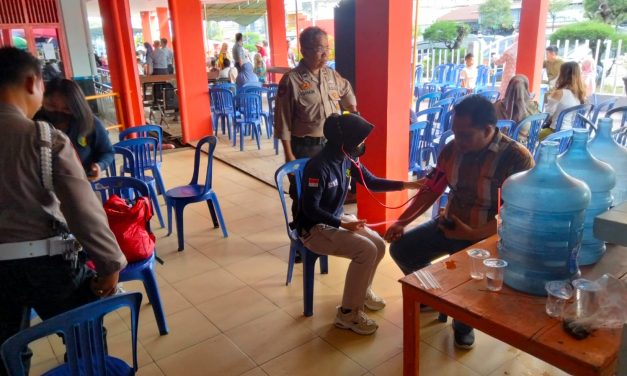 Sidokkes Polresta Jambi Kontrol Kesehatan Petugas Pengamanan Tempat Wisata.