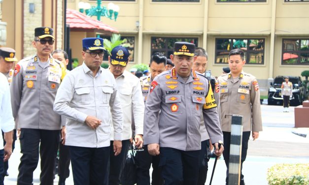 Pastikan Keamanan Arus Balik Lebaran, Kapolri Patroli Udara Jalur Tol