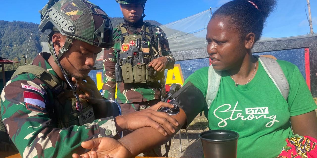 Peringati Hari Kartini, Satgas Yonif 509 Kostrad Peduli Mama Papua