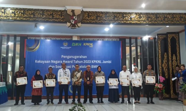 Polresta Jambi mendapat penghargaan peringkat II Satuan Kerja dengan Realisasi PNBP Pemanfaatan BMN Terbesar T.A. 2023.