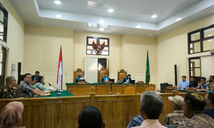 Sidang Gugatan Perkara SK Bupati Tanjung Jabung Barat Di PTUN Jambi Dengan Agenda Pemeriksaan Saksi