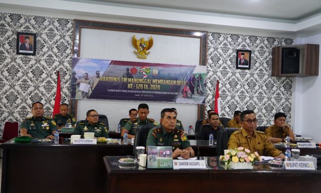 Danrem 042/Garuda Putih Brigjen TNI Rachmad S.I.P Mengikuti Video Conference (Vicon) Rakornis TMMD ke-120 TA. 2024