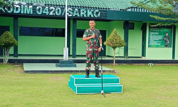Jam Komandan Merupakan Wadah Komunikasi Lansung Dengan Prajurit