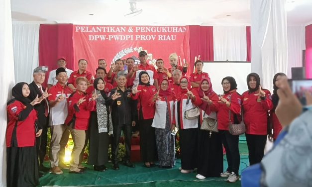 Pelantikan PWDPI Riau, Ini Kata Ketua Umum Dan Ketua DPW PWDPI Serta Gubernur Riau
