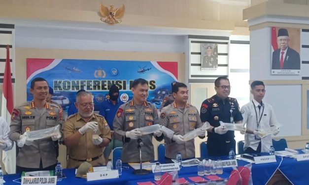 Tim Gabungan Ditpolair Korspolairud Baharkam Polri Berhasil Mengamankan 7 Box BBL (Benih Bening Lobster) Sebanyak 125.684 di 2 TKP Berbeda Pada 10 Mei 2024 Lalu di Kota Jambi dan Muaro Jambi