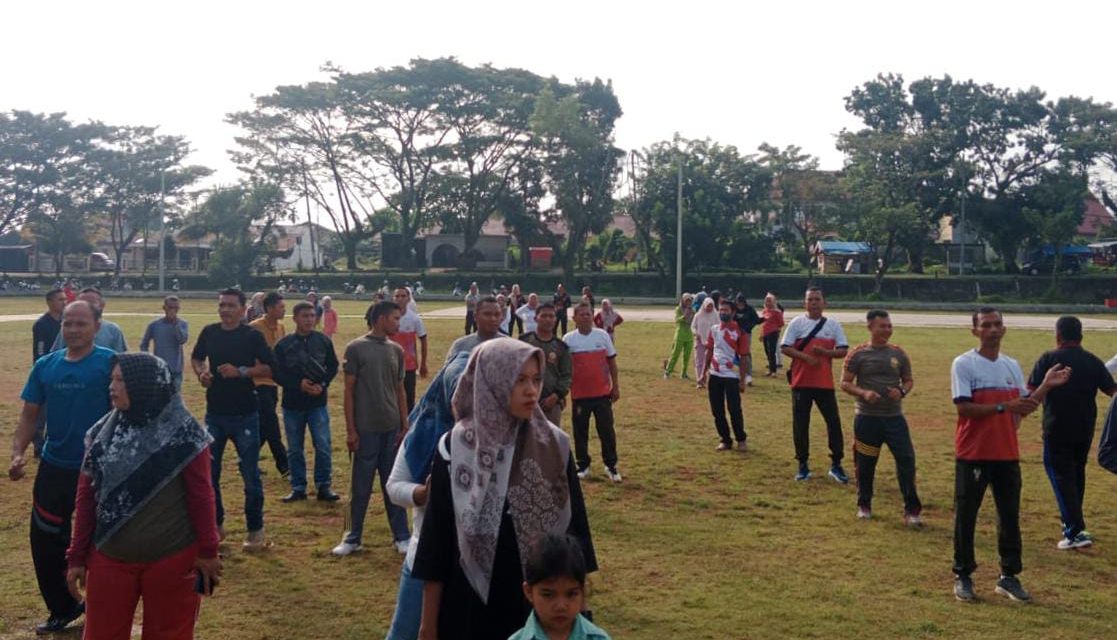 Peduli Kesehatan, Anggota Kodim 0420/Sarko Olah Raga Bersama Forkopimda