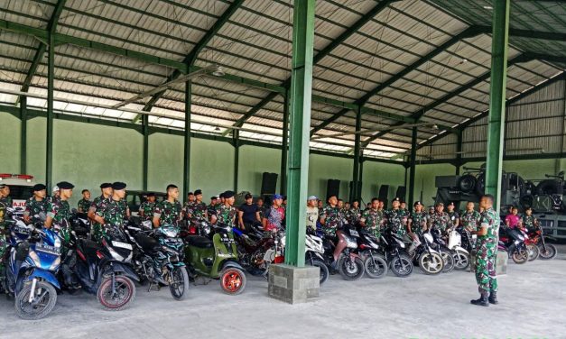 Staf Intel Yonkav 5/DPC Sidak Kelengkapan Administrasi Kendaraan Bermotor.