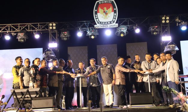 206 Personil Gabungan Polresta dan Polda Jambi Siap Amankan Peluncuran Pilkada Serentak Tahun 2024 Di Provinsi Jambi.