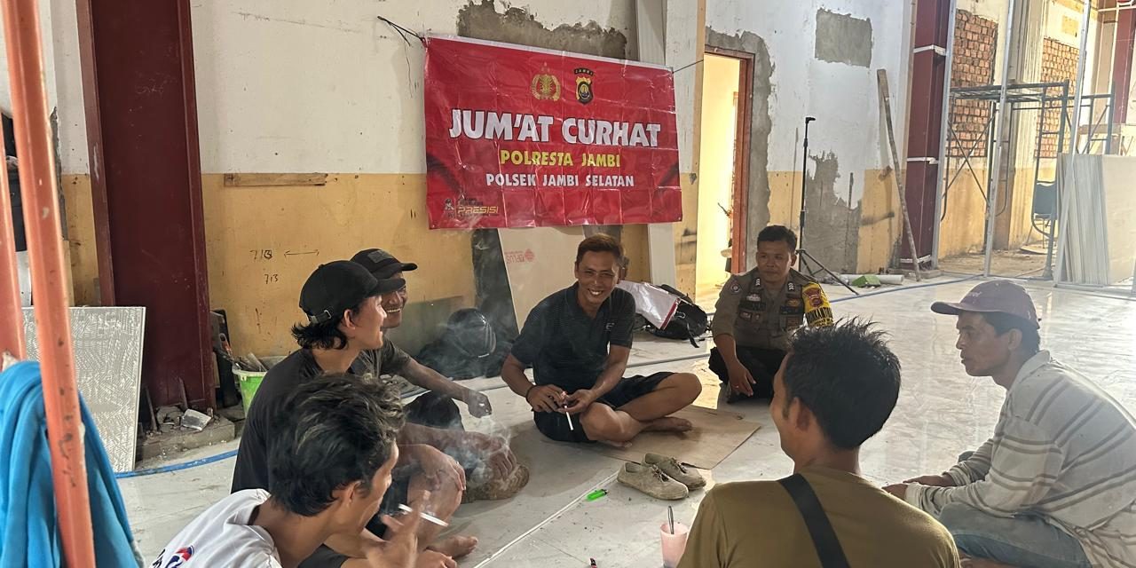 BKTM Kel. Lingkar Selatan Polsek Jembi Selatan Mendengarkan Aspirasi dan Keluh Kesah Warga dalam Kegiatan Jum’at Curhat