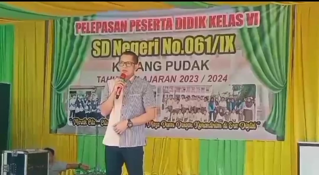 Kadisdikbud Muaro Jambi hadiri perpisahan dan pelepasan siswa-siswi kelas VI SDN 61 Kasang Pudak Tahun 2024