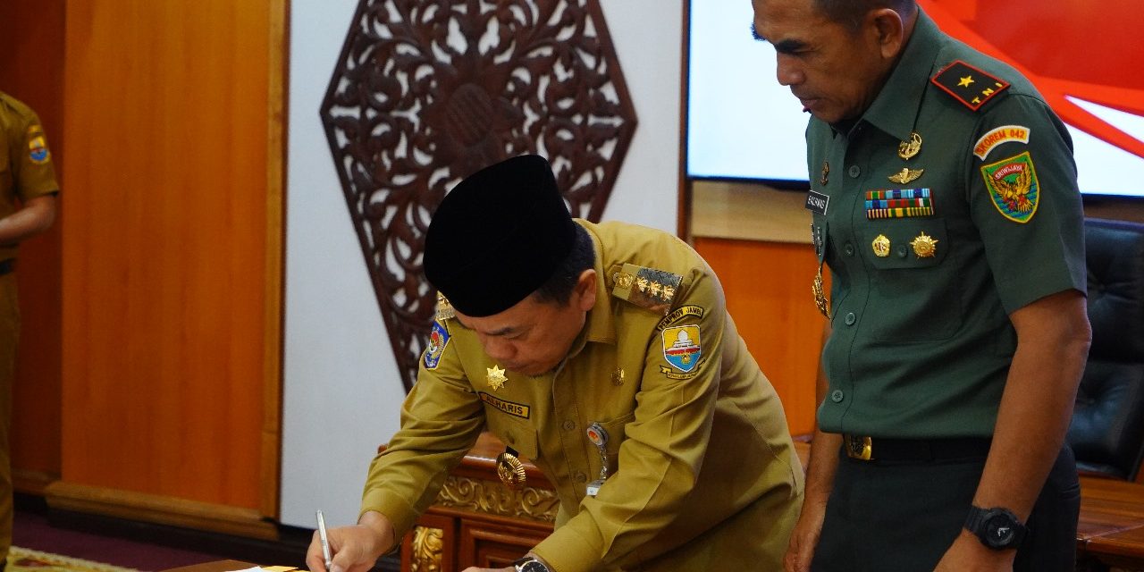 Guburnur Jambi dan Danrem 042/Gapu Gelar Penandatanganan NPHD Pilkada Provinsi Jambi 2024