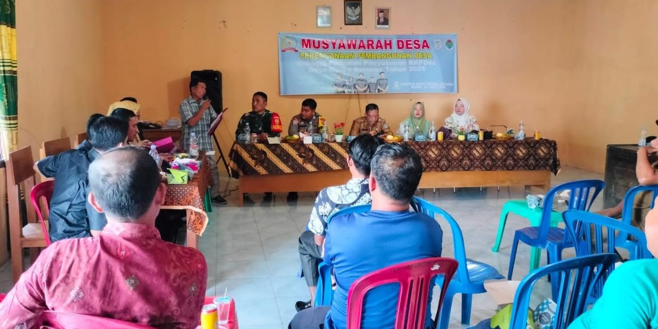 Dukung Pembangunan Desa, Babinsa Koramil 420-09/Bangko Hadiri Musyawarah Desa
