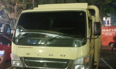 Mobil Truck Bermuatan Minyak Ilegal Diduga Milik Nuri Silalahi Diamankan Di Polda Jambi.
