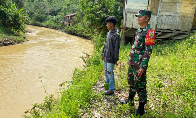 Babinsa Patroli Wilayah Waspada Bencana Alam, Banjir Dan Longsor