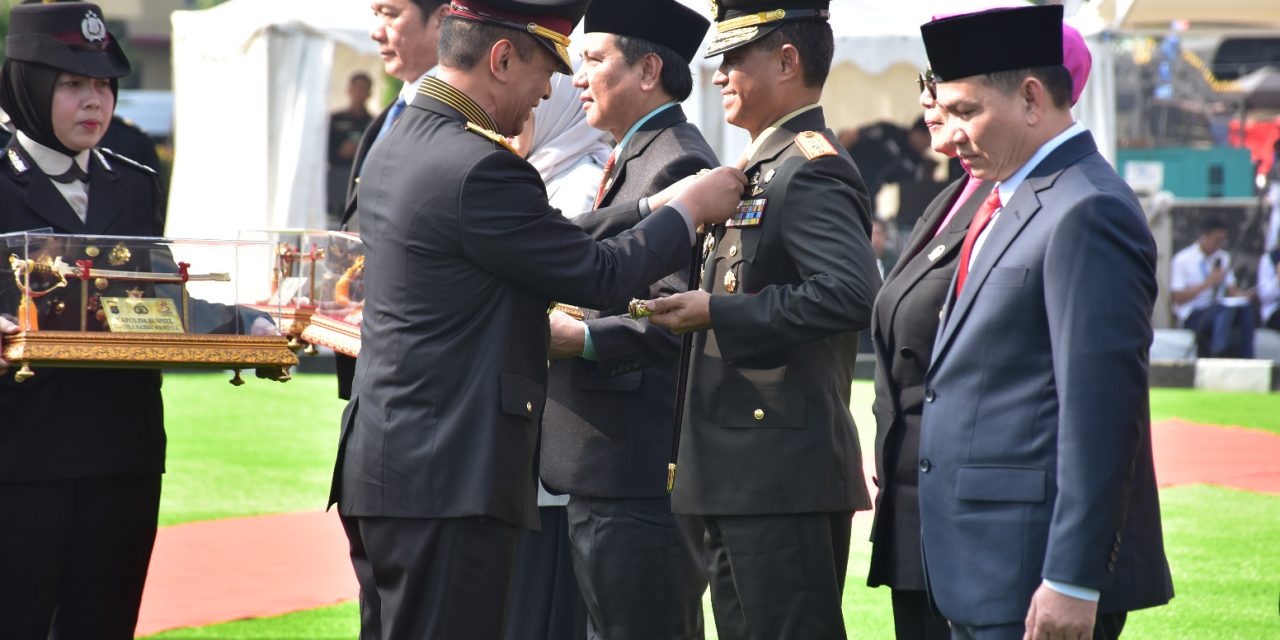 Hari Bhayangkara Ke-78, Pangdam II/Swj Terima Penghargaan Pin Emas dari Kapolri