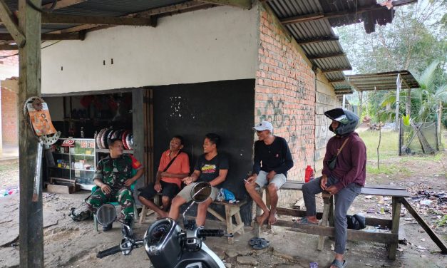 Mewujudkan Keakraban, Babinsa Komsos Dengan Warga Binaan