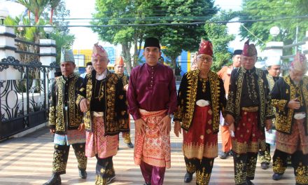 Danrem 042/Gapu,Menerima kehormatan sebagai Pembina Lembaga Adat Melayu Provinsi Jambi