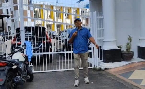 Kantor Kejati Jambi Digruduk Masa Dari Aliansi Kawal Uang Negara(AKUN)