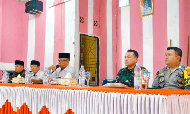 Babinsa Serka Sutaryo Hadiri Rapat Pembentukan Panitia Hut RI Ke 79 Thn 2024