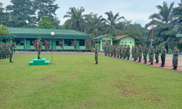 Dandim Pimpin Acara Tradisi Terima Warga Baru dan Lepas Anggota Yang Pindah Satuan