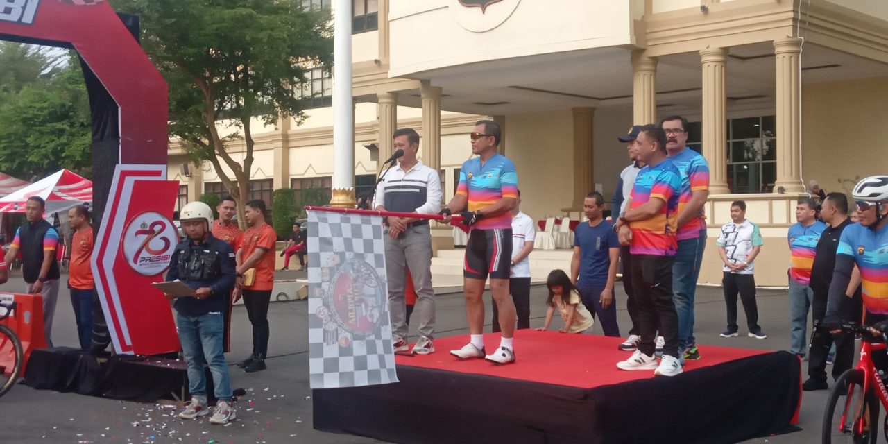 Wujud Sinergitas TNI-Polri, Danrem 042 Gapu Hadiri Pelepasan Kejuaraan Balap Sepeda Kapolda CUP Bhayangkara Siginjai Presisi 2024