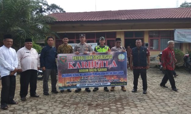 Babinsa Dan Bhabinkamtibmas Sosialisasi Pencegahan Karhutla Di Wilayah Binaan